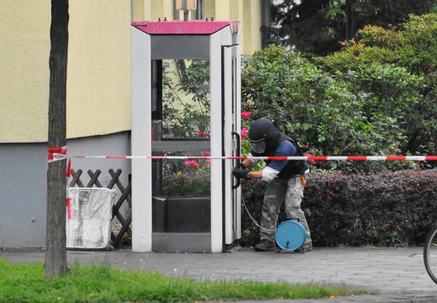 Kofferbombe entschaerft Koeln Graeffstr Subbelratherstr P037.JPG